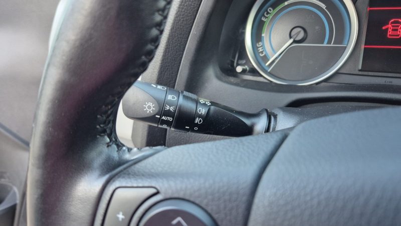 TOYOTA AURIS TOURING SPORT HSD 136h Style