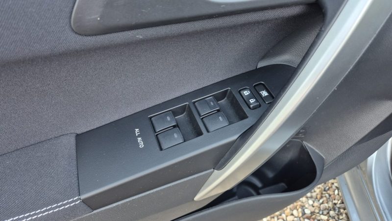 TOYOTA AURIS TOURING SPORT HSD 136h Style