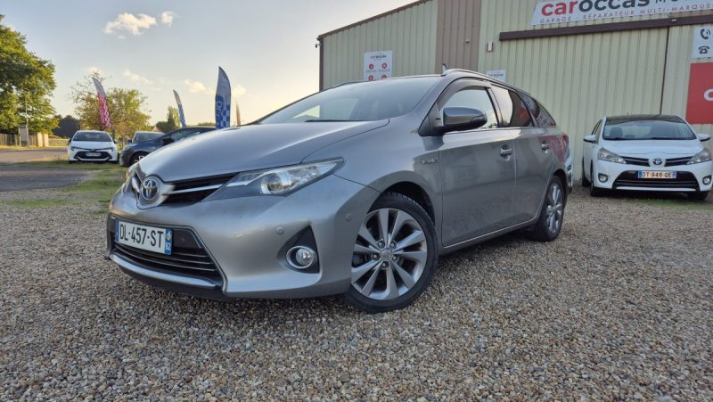 TOYOTA AURIS TOURING SPORT HSD 136h Style
