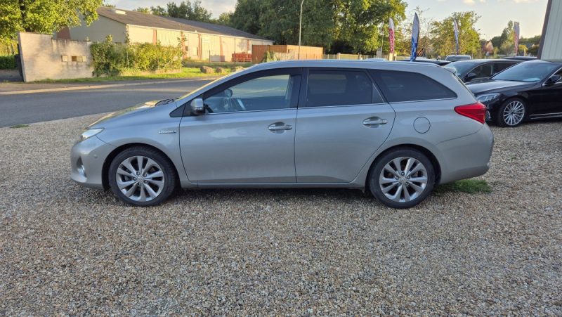 TOYOTA AURIS TOURING SPORT HSD 136h Style
