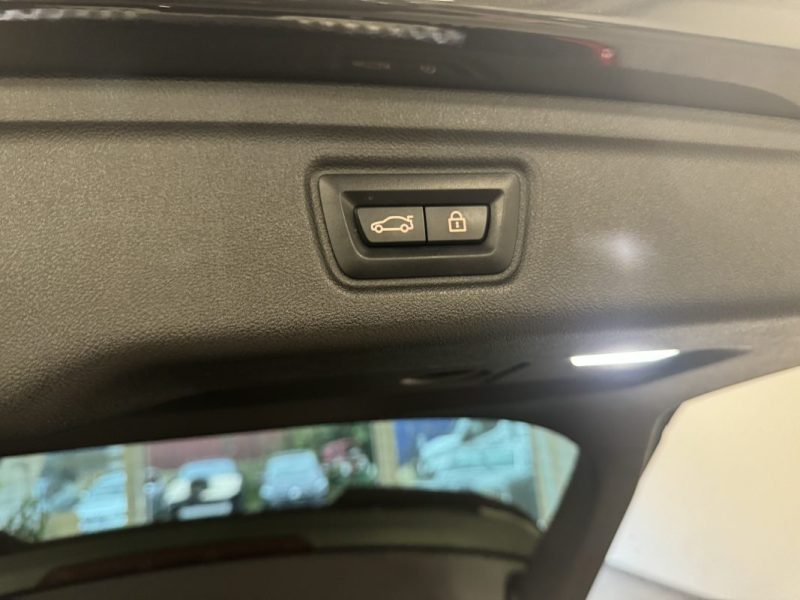 BMW 330E XDRIVE 2021