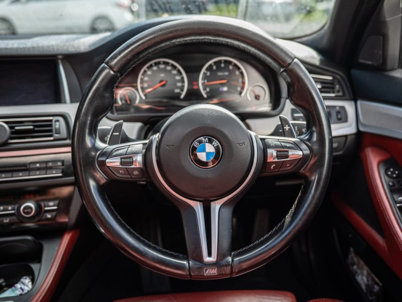 BMW M5 F10 LCI 4.4 V8 560Cv ANGLAISE DEDOUANEE 