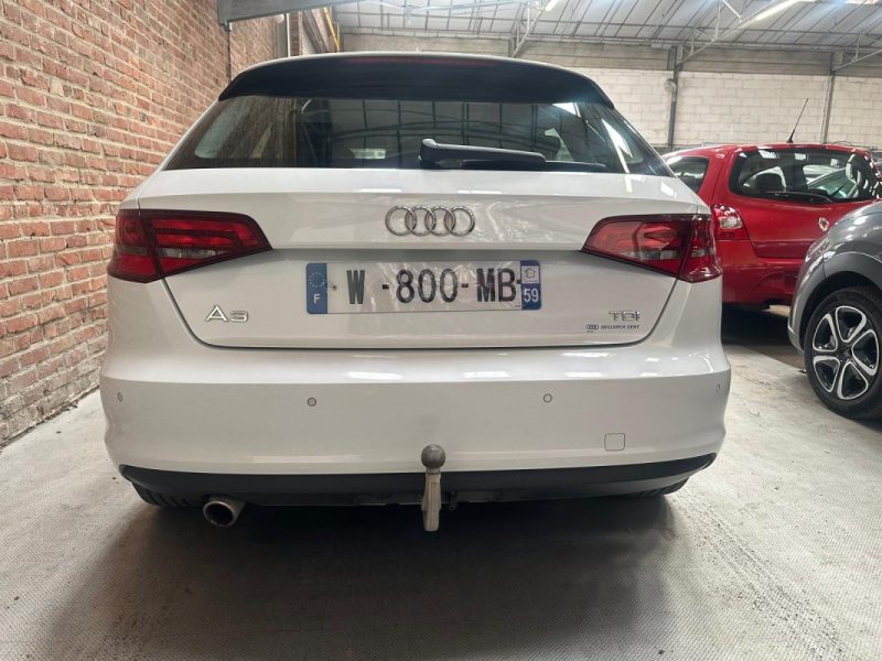 AUDI A3 Berline 1.6 TDI 105ch Ambition 2013