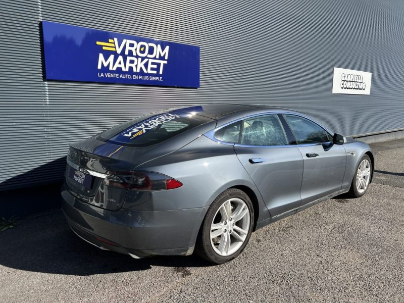 TESLA MODEL S P85 / RECHARGE GRATUITE A VIE
