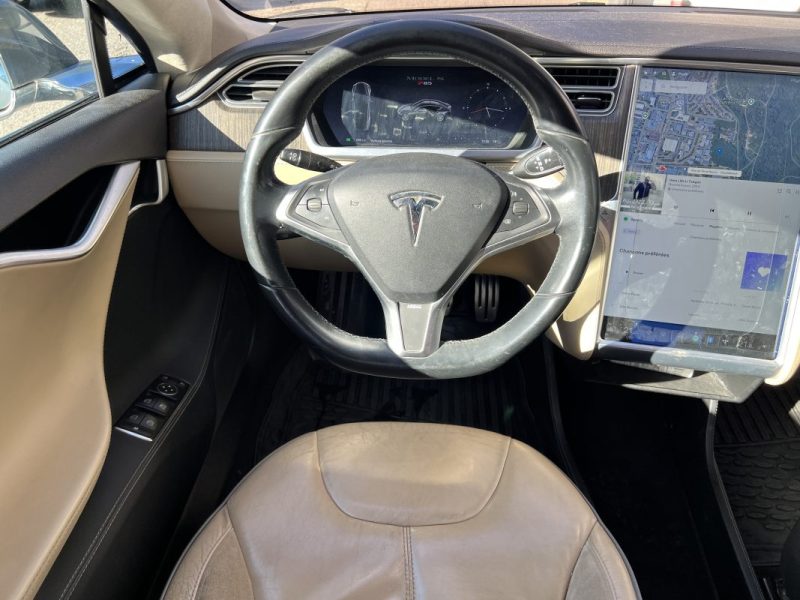 TESLA MODEL S P85 / RECHARGE GRATUITE A VIE