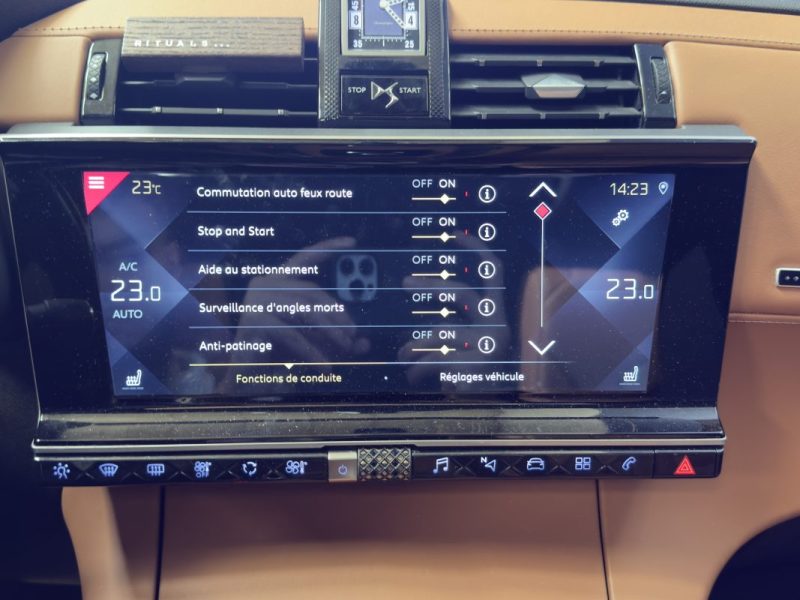 DS DS7 CROSSBACK 1.6 180cv OPERA FULL OPTION FACTURE ENTRETIEN