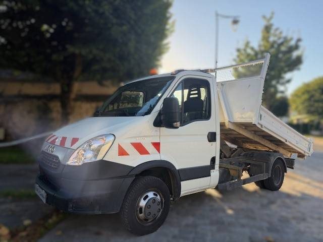 IVECO 35C11 2012
