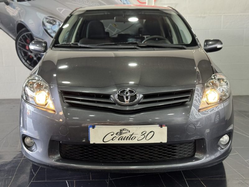 TOYOTA AURIS 2011 126 D-4D Lounge 5p