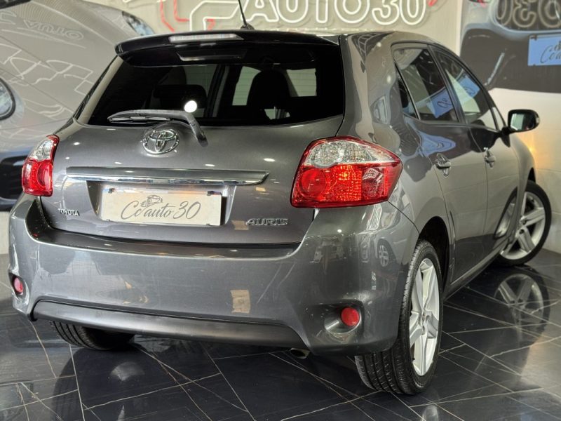 TOYOTA AURIS 2011 126 D-4D Lounge 5p