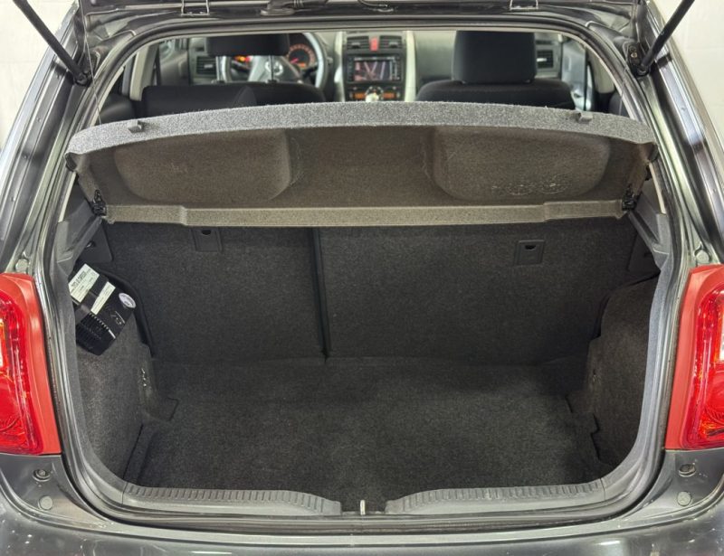 TOYOTA AURIS 2011 126 D-4D Lounge 5p