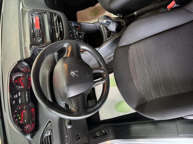 PEUGEOT 208 2012 1.4 HDi Allure