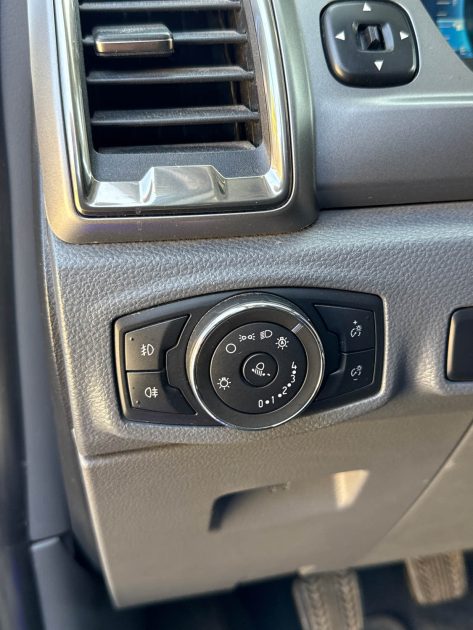 FORD RANGER Double Cab 2.2 TDCi 160 ch XLT Sport