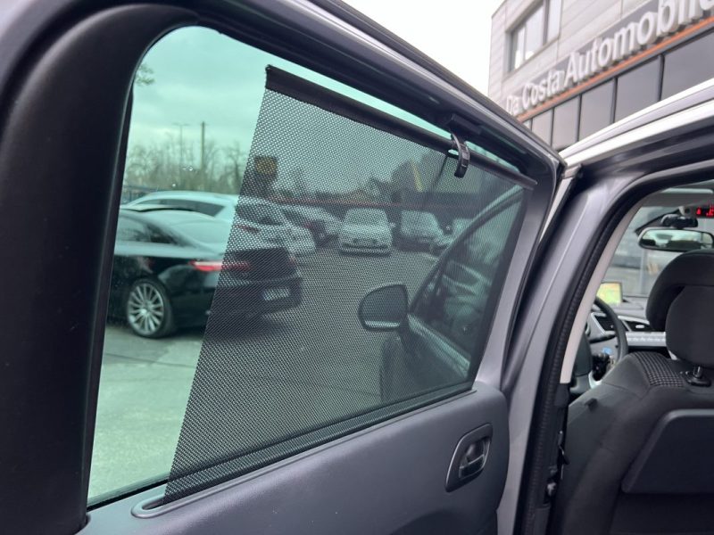 PEUGEOT 5008 PHASE 2 ALLURE 1.2 130 Cv 7 PLACES TOIT PANORAMIQUE GPS CAMERA CritAir1 - GARANTIE 1 AN