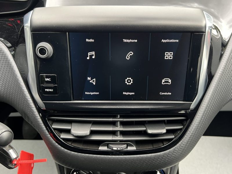 PEUGEOT 208 PHASE 2 1.2 82 Cv ECRAN TACTILE / APPLE & ANDROID CRIT AIR 1 5 PORTES - GARANTIE 1 AN