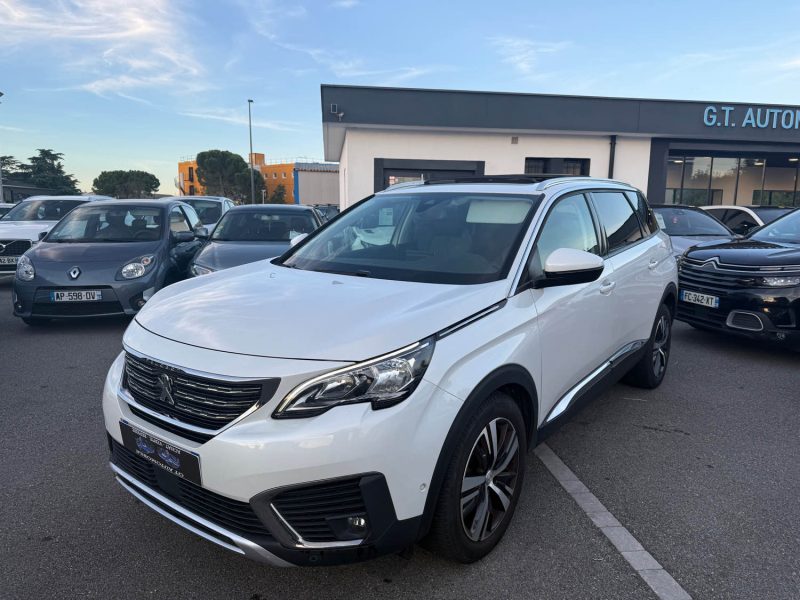 PEUGEOT 5008 2017