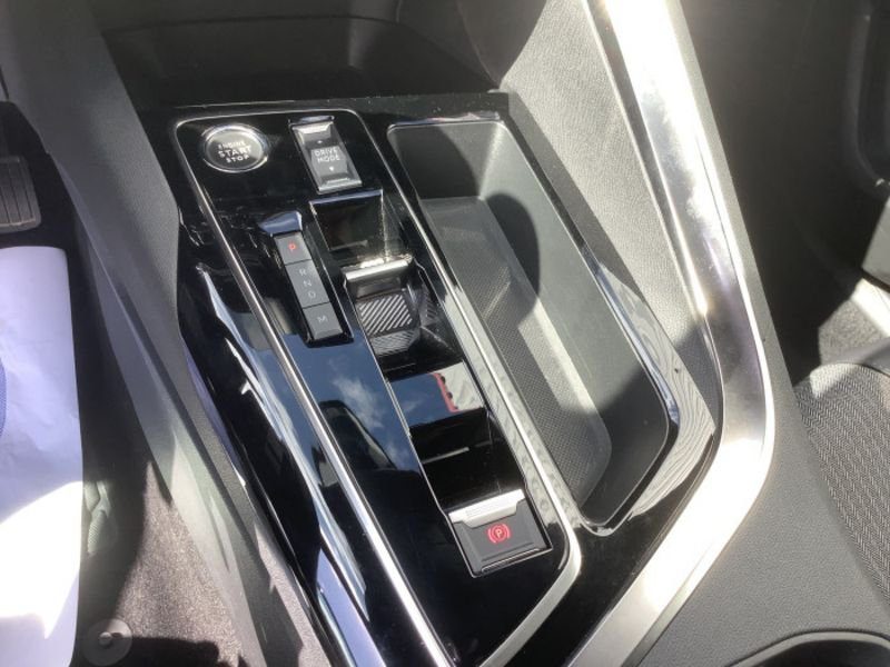 Peugeot 3008 Hybrid 145 e-DCS6 Allure Pack