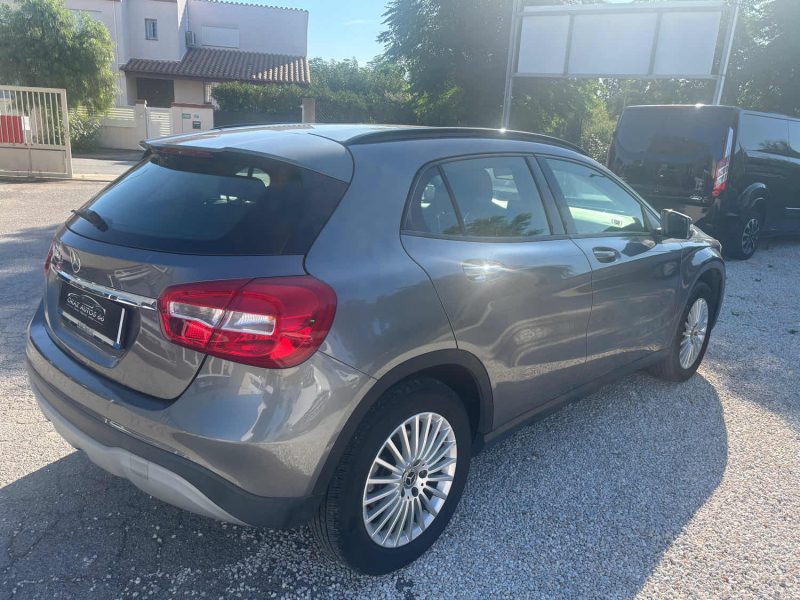 MERCEDES CLASSE GLA 2018