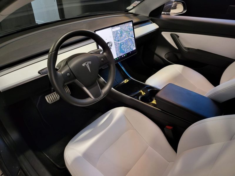 TESLA MODEL 3 PERFORMANCE AWD DUAL MOTOR 1er Main AUTOPILOT NIV 2