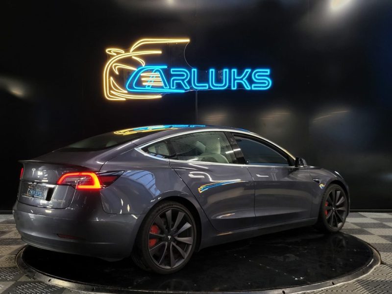 TESLA MODEL 3 PERFORMANCE AWD DUAL MOTOR 1er Main AUTOPILOT NIV 2