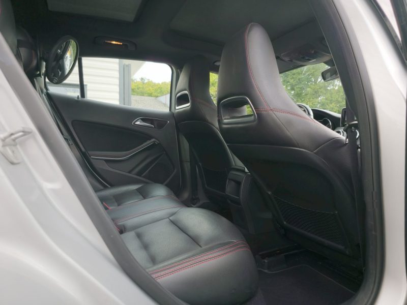 MERCEDES CLASSE GLA 200 136CV 7G-TRONIC FASCINATION AMG