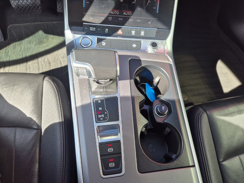 AUDI A6 AVANT 45 TDI 231 ch quattro