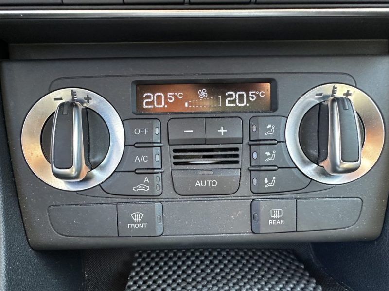 AUDI Q3 AMBITION 2.0L 140ch QUATTRO 2014