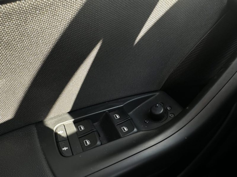 AUDI Q3 AMBITION 2.0L 140ch QUATTRO 2014