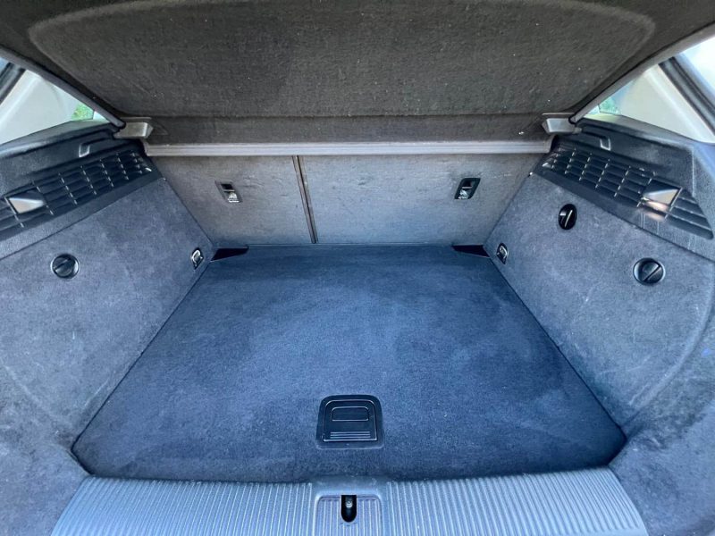 AUDI A3 1.6 TDI 105 AMBIENTE 