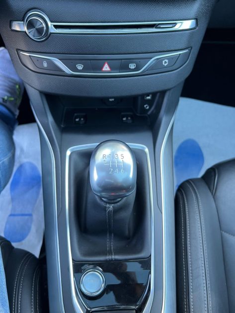 PEUGEOT 308 1.6 155ch FELINE 