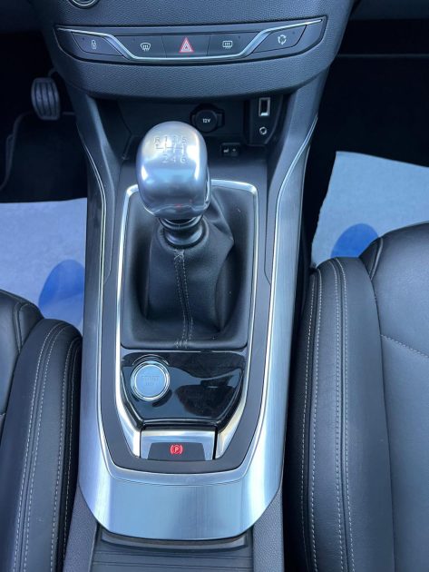 PEUGEOT 308 1.6 155ch FELINE 