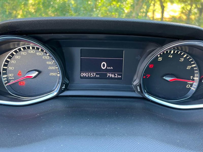 PEUGEOT 308 1.6 155ch FELINE 