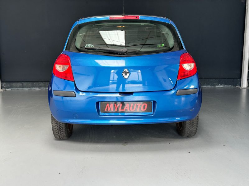 RENAULT CLIO CONFORT DYNAMIQUE