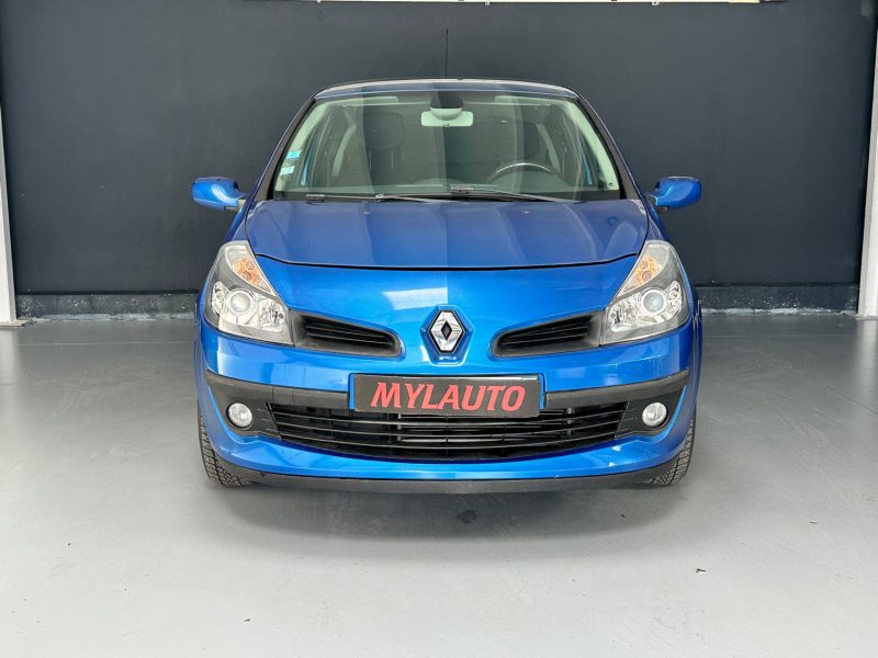 RENAULT CLIO CONFORT DYNAMIQUE