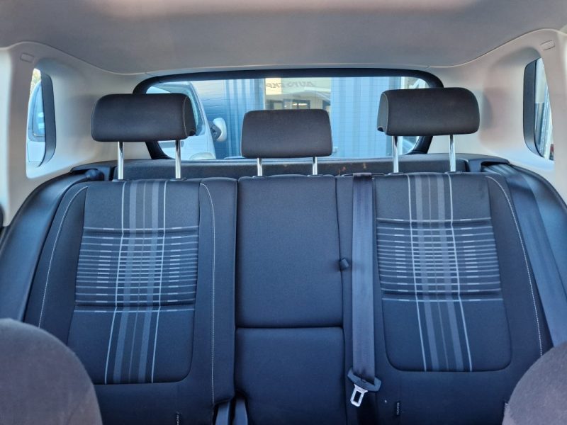 VOLKSWAGEN TIGUAN 2016