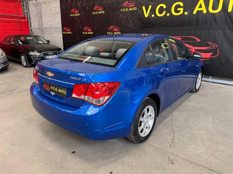 CHEVROLET CRUZE 2.0 VCDI 125 LS 