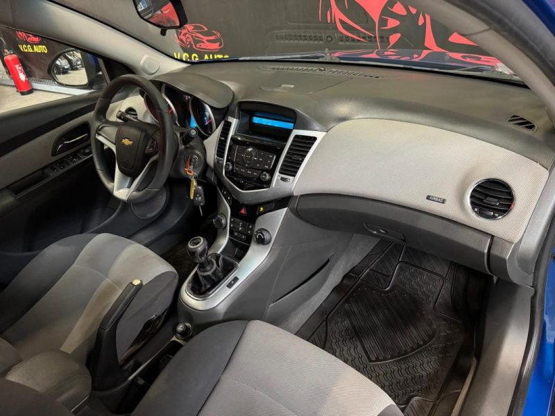 CHEVROLET CRUZE 2.0 VCDI 125 LS 