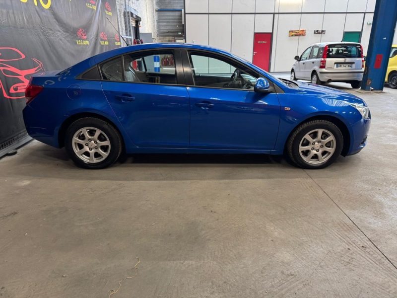 CHEVROLET CRUZE 2.0 VCDI 125 LS 