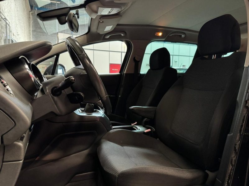 PEUGEOT 5008 1.6 HDI 110 Premium 5pl 
