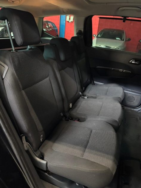 PEUGEOT 5008 1.6 HDI 110 Premium 5pl 