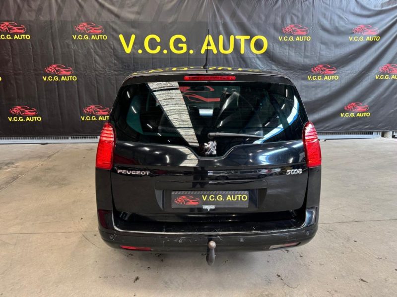 PEUGEOT 5008 1.6 HDI 110 Premium 5pl 