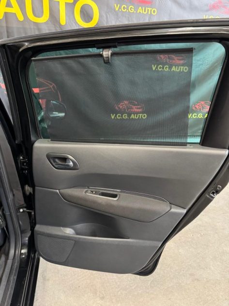 PEUGEOT 5008 1.6 HDI 110 Premium 5pl 