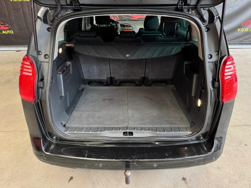 PEUGEOT 5008 1.6 HDI 110 Premium 5pl 