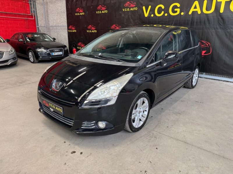 PEUGEOT 5008 1.6 HDI 110 Premium 5pl 