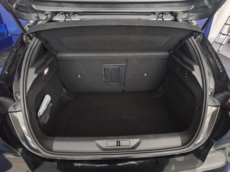 PEUGEOT PEUGEOT 308 GT 1.2 130 Cv EAT 8 - FINITION GT - BOITE AUTOMATIQUE 8 RAPPORTS - GPS - CUIR - VOLANT CHAUFFANT  2022