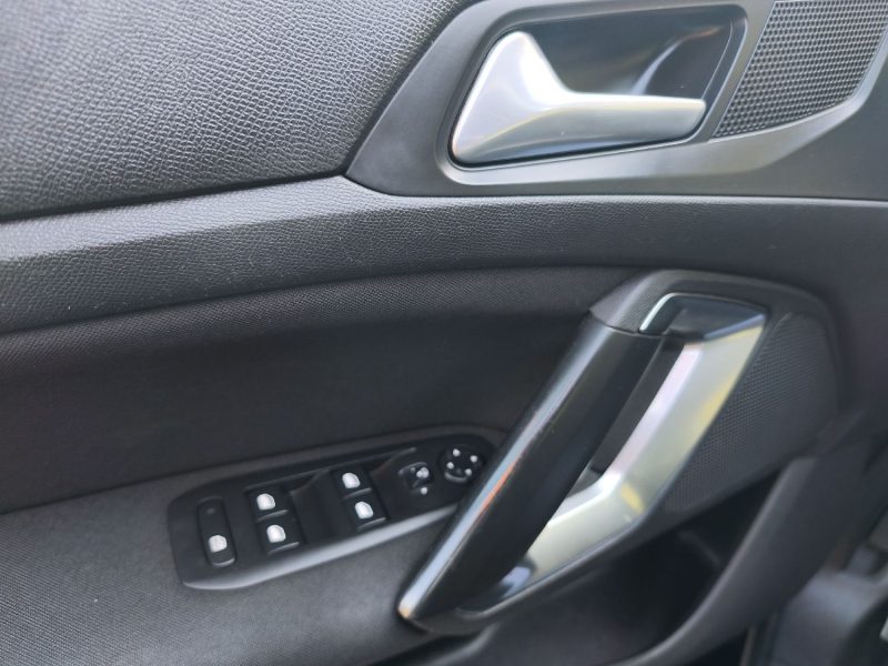 PEUGEOT 308 2017