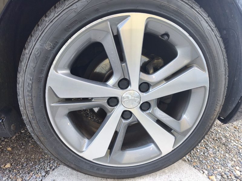 PEUGEOT 308 2017