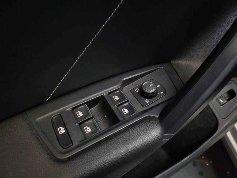 VOLKSWAGEN TIGUAN 2.0 TDI 150 cv R-LINE DSG7