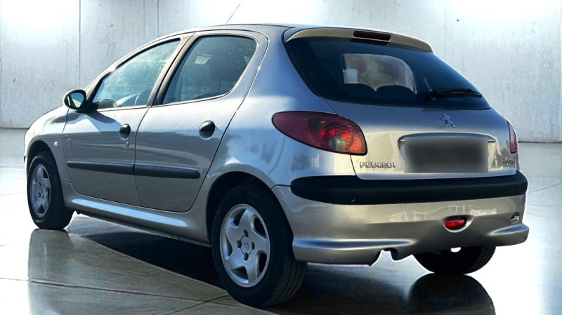 Peugeot 206 1.4 HDI 70CV X-DESIGN 5PORTES 1ER MAIN GARANTIE 6MOIS
