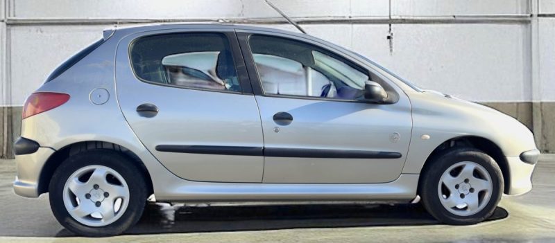 Peugeot 206 1.4 HDI 70CV X-DESIGN 5PORTES 1ER MAIN GARANTIE 6MOIS