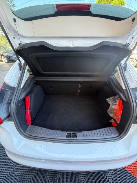 FORD FOCUS 1.0 SCTi 125ch ECOBOOST TREND - FAIBLE KM - 